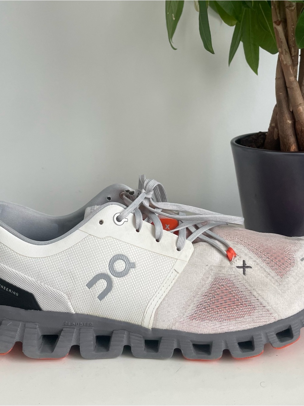 Men Size 10.5 On Running Cloud X 3
Ivory Alloy Running Shoes